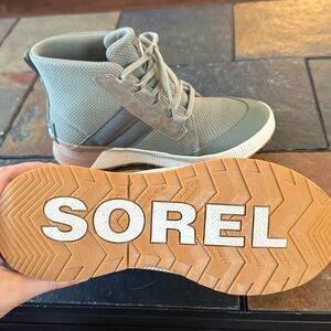 Sorel Women’s Out N About Mid III Olive High-Top Sneakers 7.5 New Without Box